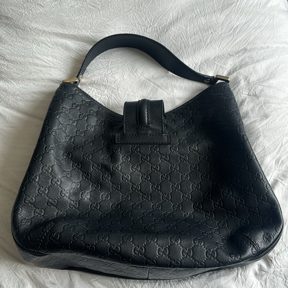 Gucci GG Signature Ladies Hobo - Picture 7 of 12
